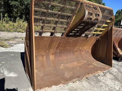 10 Foot 10 Inch Wide Trash Bucket. 3 3/4 Inch Pins. Fits CAT Loader. Good