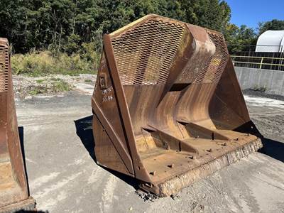 10 Foot 9 Inch Wide Trash Bucket. 3 1/2 Inch Pins. Fits Cat Loader. Good