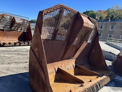 10 Foot 10 Inch Wide Trash Bucket. 3 1/2 Inch Pins. Fits CAT Loader. Offers