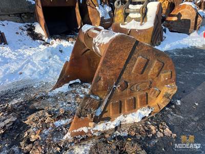 Bucket For 350 Deere. #14 Located In: BedFord, NY