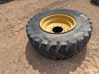 17/5/25 Cat Grader Tire
