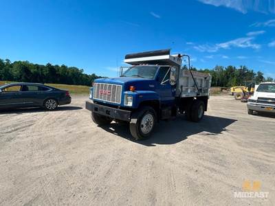 Excellent, Highly Maintained, One Owner Truck. CAT Power, 6 Speed Transmission,