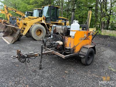Asphalt Sealing Machine.