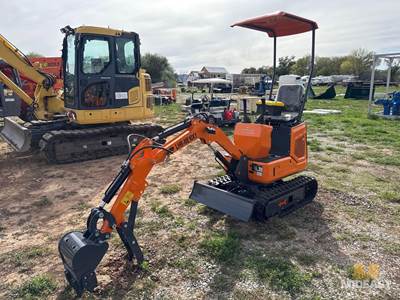 Mini Excavator LHR-ME10X1.  Hour Meter Reads 0.1.