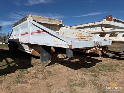 R Way Belly Dump 3 Axle