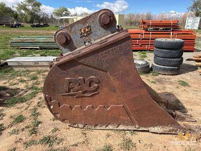 Pac CPK304 Excavator Bucket.  S/N: 164STE  Manufacture Date: 9-8-99