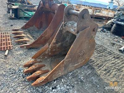 EX200 Trenching Bucket. Located In: Sleepy Hollow, NY.