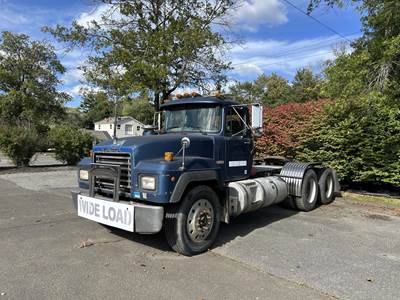 Mack RD688S Cab & Chassis Truck - 350HP