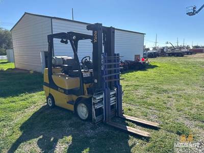 Yale GLC070VX Cushion Tire Forklift