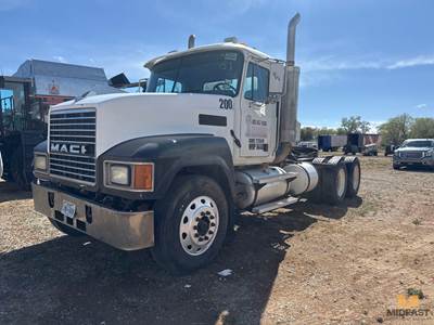 Mack CH613 Day Cab Truck