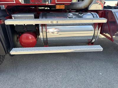 1999 Mack CL753 Day Cab Truck For Sale - Bloomfield, CT - Mideast ...