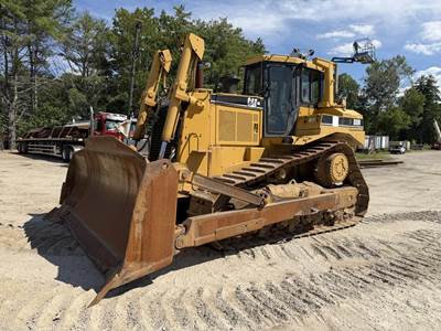 Caterpillar D8R Dozer