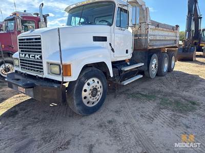 Mack CH613 Dump Truck