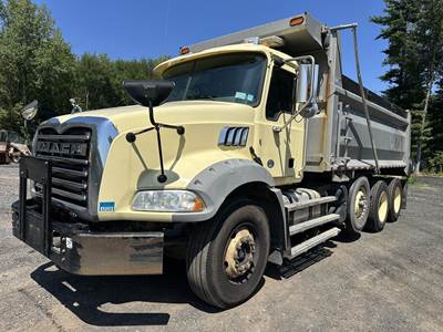 Mack Granite GU813 Dump Truck