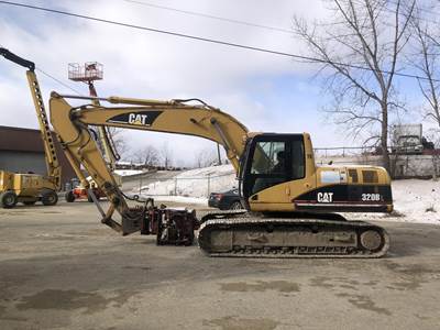 Caterpillar 320BL Excavator