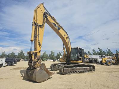 Caterpillar 330D Excavator