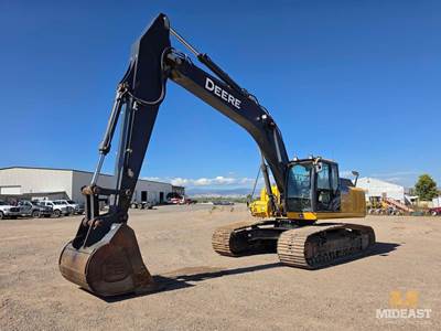 John Deere 290G LC Excavator