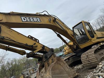 John Deere 330LC Excavator