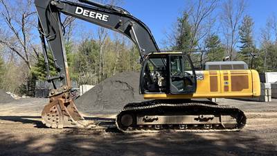 John Deere 380G LC Excavator