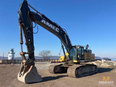 John Deere 470G LC Excavator