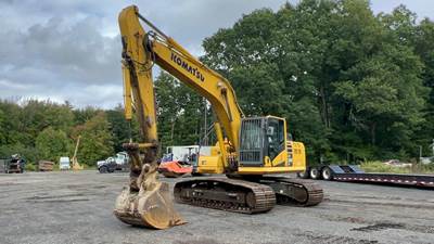 Komatsu PC210LC-11 Excavator