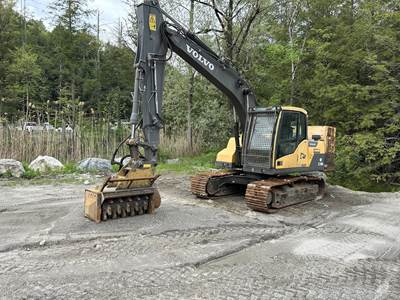 Volvo EC140DL Excavator