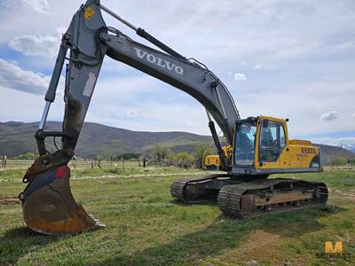 Volvo EC290B Excavator