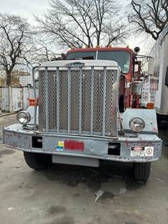 Autocar DK64B Flatbed Truck - Automatic