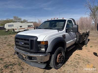 Ford F-450 Flatbed Truck
