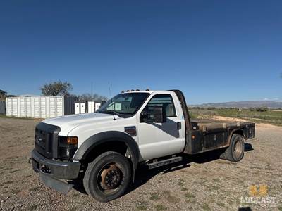 Ford F-450 Flatbed Truck
