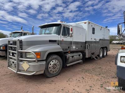 Mack CH613 Fuel & Lube Truck