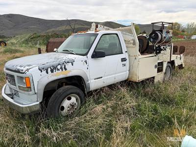 Chevrolet Silverado 1500 Mechanic / Service Truck