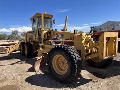 John Deere 770CH Motor Grader