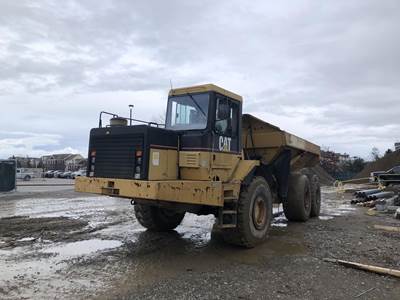 Caterpillar D350E II Off-Highway Truck