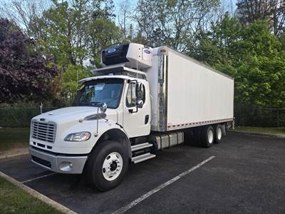 Freightliner M2 106 Refrigerated Truck - Automatic