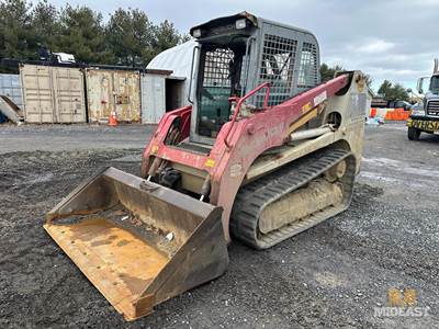 Takeuchi TL12 Track Skid Steer