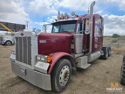 Peterbilt 379 Sleeper Semi Truck