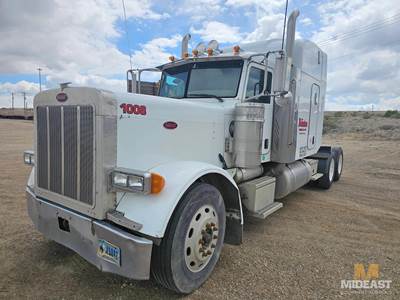 Peterbilt 379 Sleeper Semi Truck