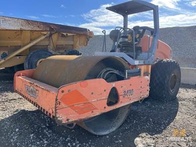 Hamm Smooth Drum Roller Compactor