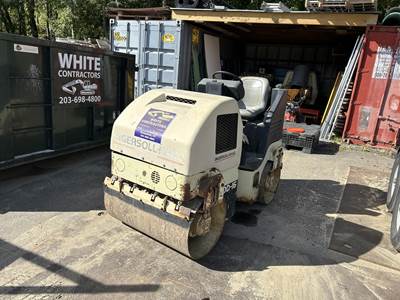 Ingersoll-Rand DD16 Smooth Drum Roller Compactor