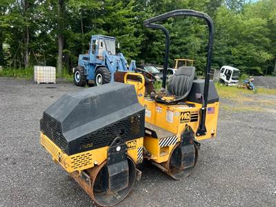 Multiquip AR13D Smooth Drum Roller Compactor
