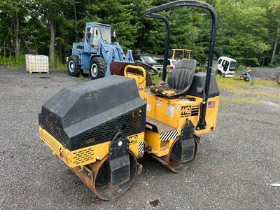 Multiquip AR13D Smooth Drum Roller Compactor