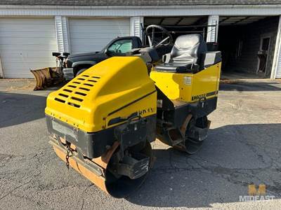 Wacker Neuson RD11 Smooth Drum Roller Compactor