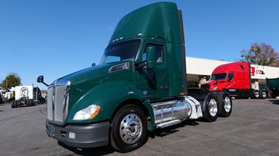 Kenworth T680 Day Cab Truck - Paccar 455HP, 12 Speed Automatic