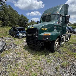 Mack Anthem 64T Day Cab Truck - MP8 415HP, 12 Speed M Drive Automatic