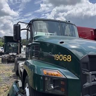 Mack Anthem 64T Day Cab Truck - MP8 415HP, 12 Speed M Drive Automatic