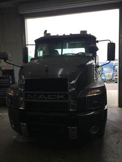 Mack Anthem 64T Day Cab Truck - MP7 425HP