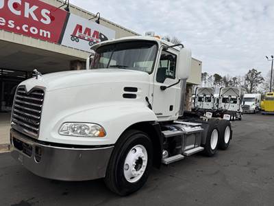 Mack Pinnacle CXU613 Day Cab Truck - MP8-445 445HP, Automatic