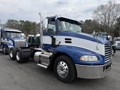 Mack Pinnacle CXU613 Day Cab Truck - MP8, 10 Speed Manual