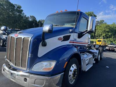 Peterbilt 579 Day Cab Truck - Paccar, Automatic